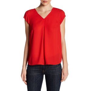 DR2 V-Neck Woven Blouse